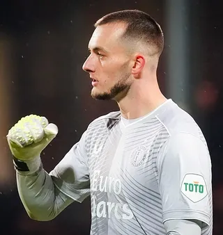 Джастин Бейло