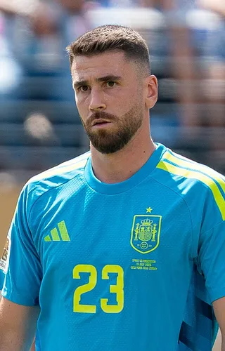 Унаи Симон