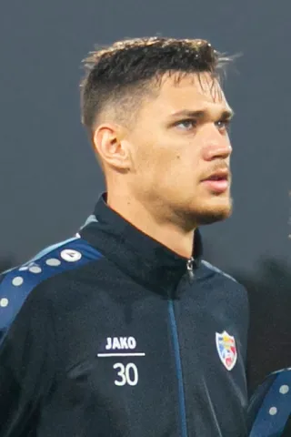 Юрий Йову